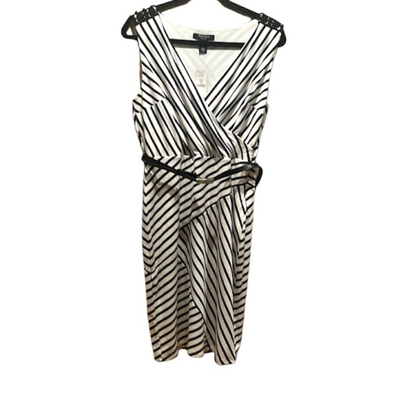 New White House Black Market Striped Dress Size 14P Petite NWT - Picture 1 of 9